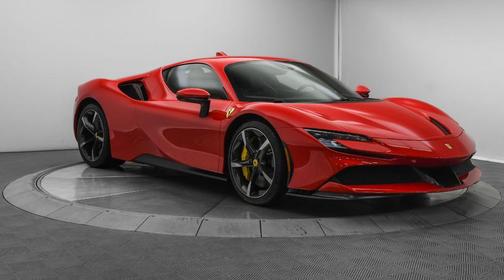 2022 Ferrari SF90 Stradale in Rosso Corsa