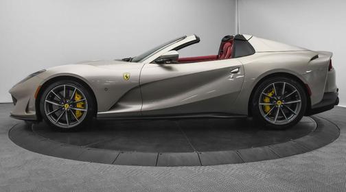 2023 Ferrari 812 GTS