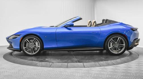 2025 Ferrari Roma Spider Spider