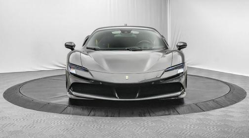2022 Ferrari SF90 Stradale 