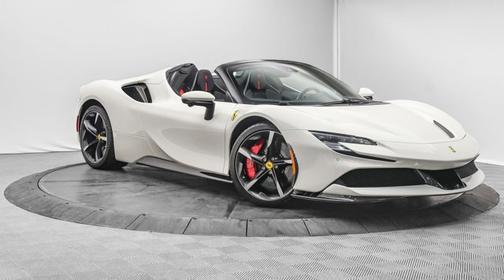 2023 Ferrari SF90 Spider Bianco Avus