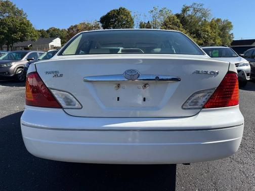2001 Toyota Avalon XL