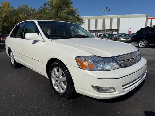 2001 Toyota Avalon XL