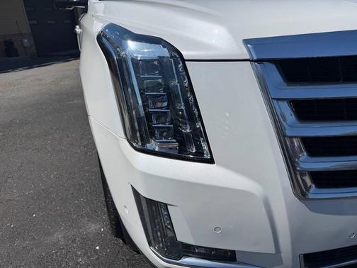 White 2017 Cadillac Escalade ESV Premium Luxury