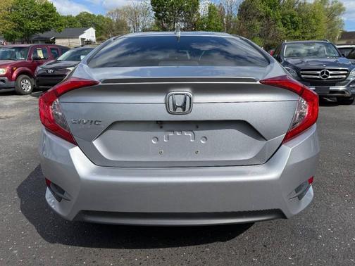 Silver 2018 Honda Civic EX-T