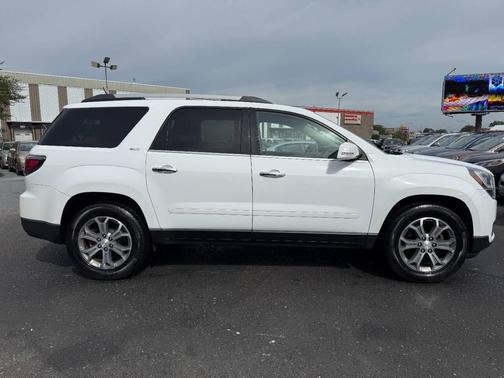 2016 GMC Acadia SLT-1