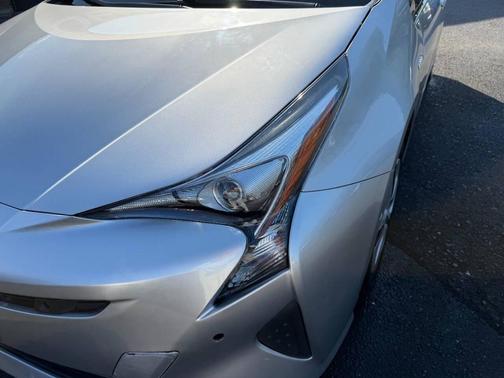 Silver 2016 Toyota Prius Four