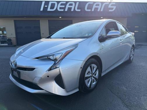 Silver 2016 Toyota Prius Four