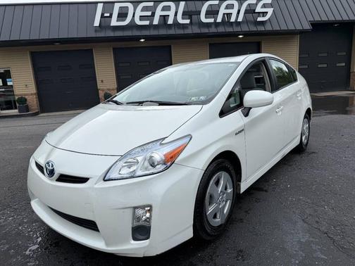 2010 Toyota Prius III