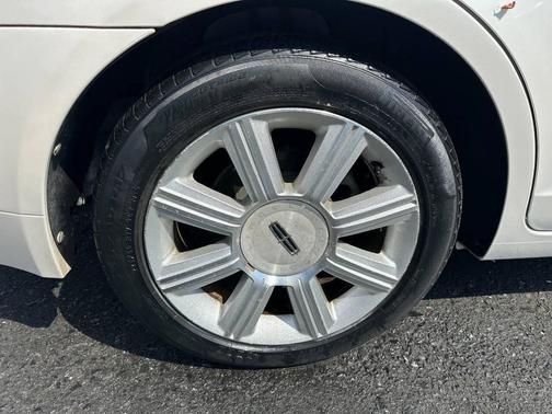 2009 Lincoln MKZ Base