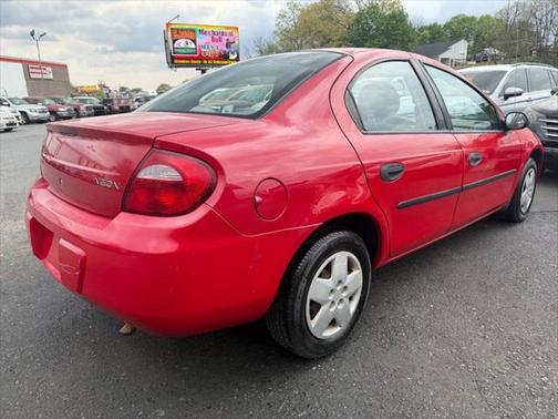 2004 Dodge Neon SE 4dr Sedan