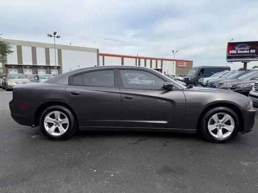 2014 Dodge Charger SE