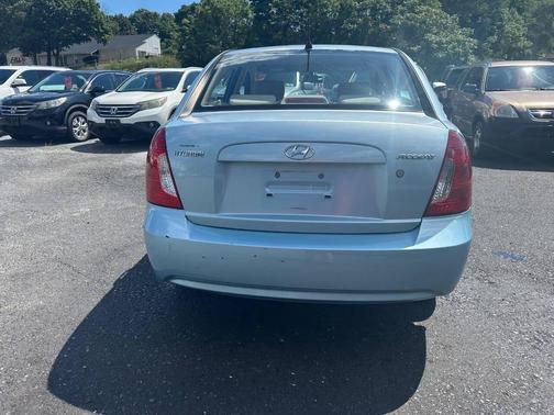 2009 Hyundai Accent SE