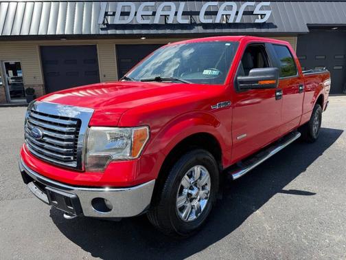 Red 2011 Ford F-150 XLT