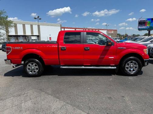 Red 2011 Ford F-150 XLT