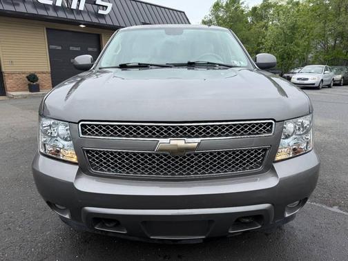 Gray 2007 Chevrolet Suburban 2500 LT