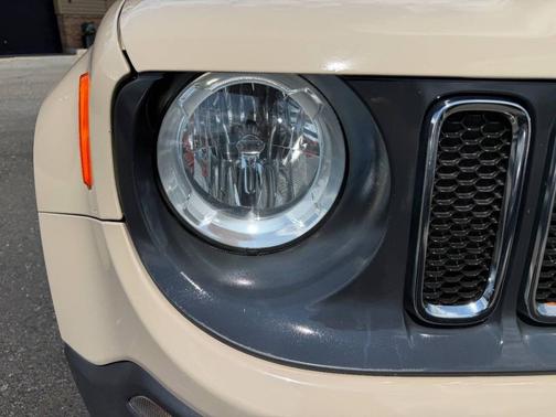 Brown 2016 Jeep Renegade Latitude