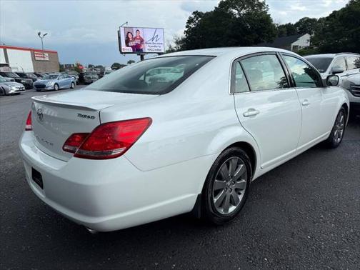 2005 Toyota Avalon XL