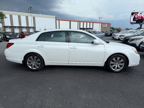 2005 Toyota Avalon XL