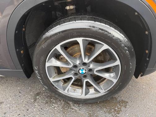 Gray 2017 BMW X5 xDrive35i