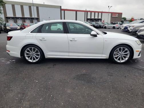 2019 Audi A4 quattro Premium Plus 45 TFSI AWD 4dr Sedan