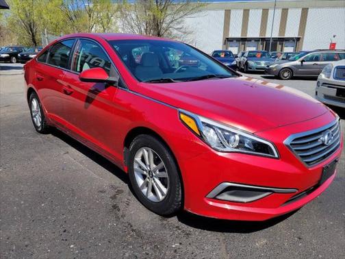 2017 Hyundai SONATA SE
