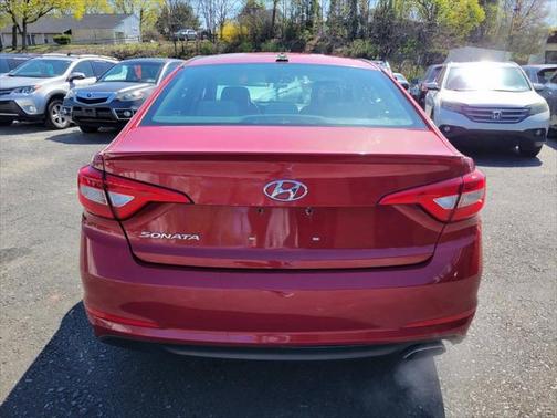 2017 Hyundai SONATA SE