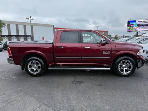 2017 RAM 1500 Laramie