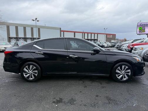 2021 Nissan Altima 2.5 S 4dr Sedan