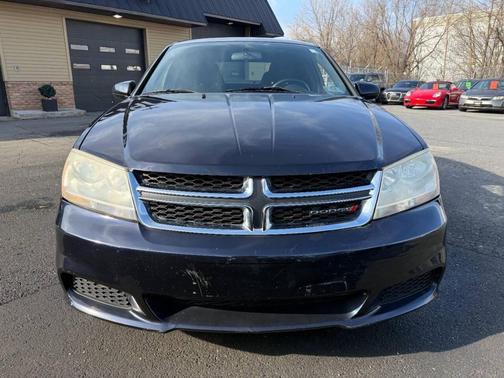 2012 Dodge Avenger SXT 4dr Sedan