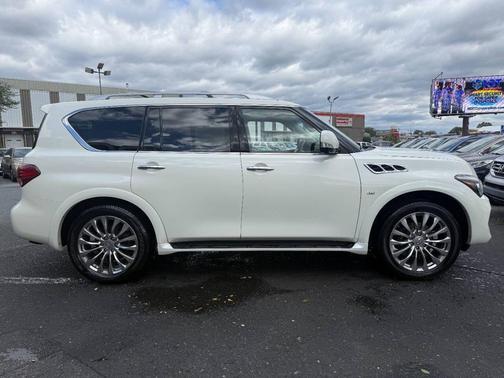 2015 INFINITI QX80 Base