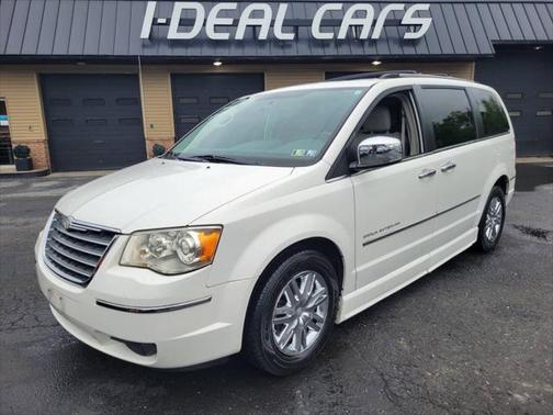 2010 Chrysler Town & Country Limited