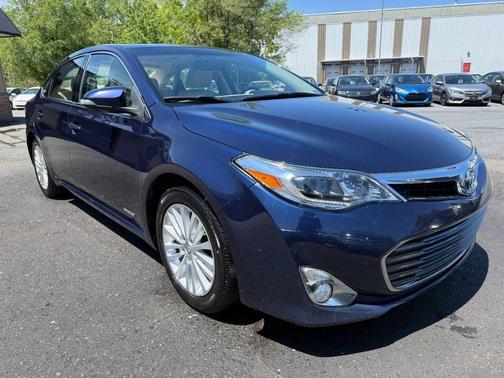 Blue 2013 Toyota Avalon Hybrid XLE Premium