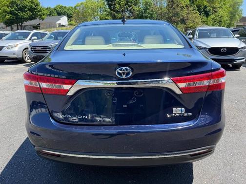 Blue 2013 Toyota Avalon Hybrid XLE Premium