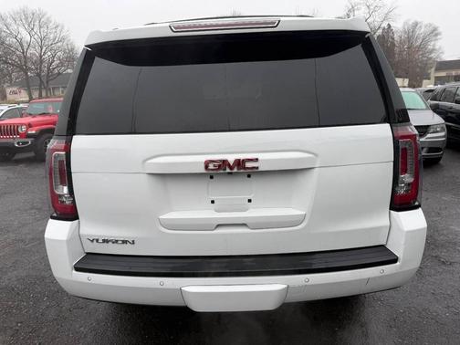 2017 GMC Yukon SLE