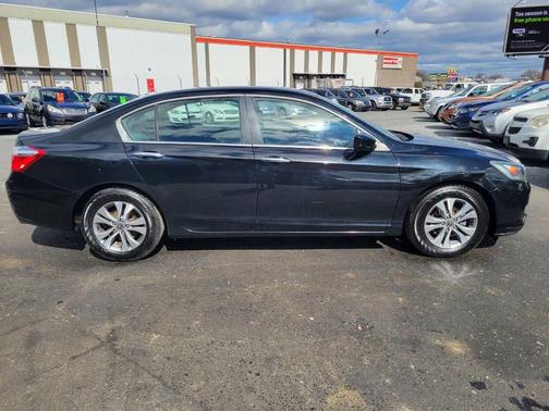 2015 Honda Accord LX 4dr Sedan CVT