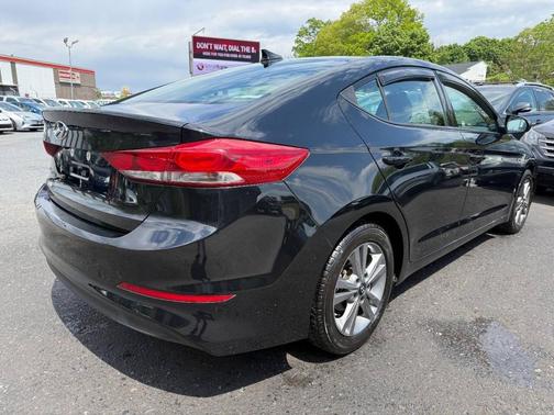 Black 2018 Hyundai ELANTRA Value Edition