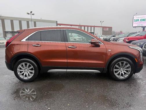 2019 Cadillac XT4 Premium Luxury