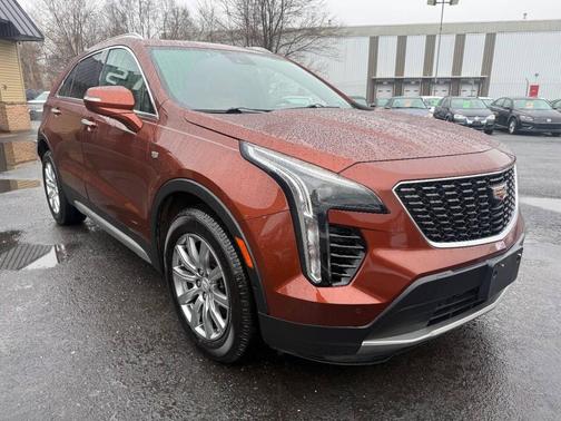 2019 Cadillac XT4 Premium Luxury