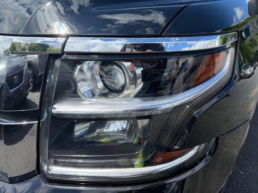 Black 2019 Chevrolet Suburban LT