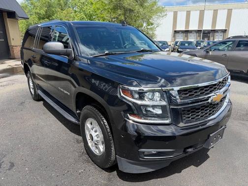 Black 2019 Chevrolet Suburban LT