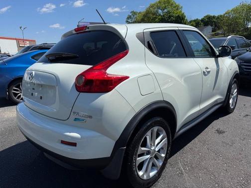 White 2012 Nissan Juke SL AWD 4dr Crossover