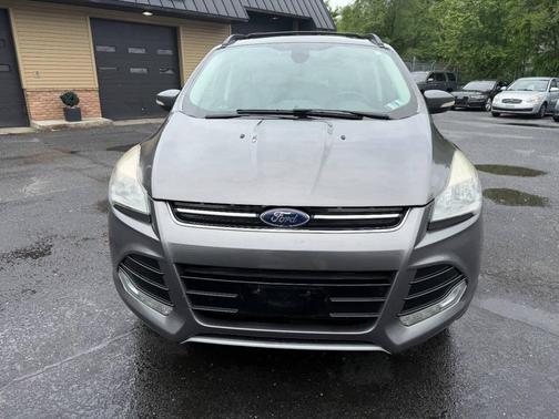 Gray 2013 Ford Escape SEL