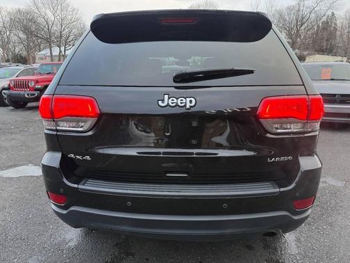 2017 Jeep Grand Cherokee Laredo