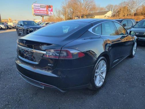 2015 Tesla Model S 85D