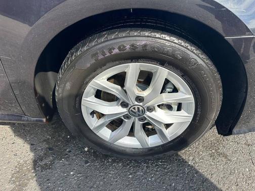 2018 Volkswagen Passat 2.0T SE