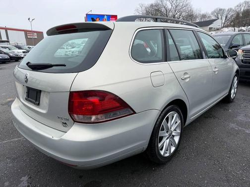 2011 Volkswagen Jetta SportWagen SE