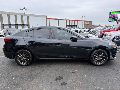 2018 Mazda Mazda3 Sport