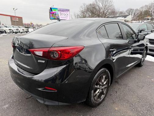 2018 Mazda Mazda3 Sport