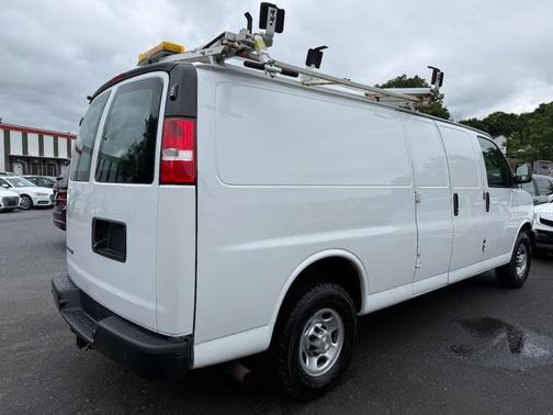 White 2021 Chevrolet Express 3500 3500 3dr Extended Cargo Van
